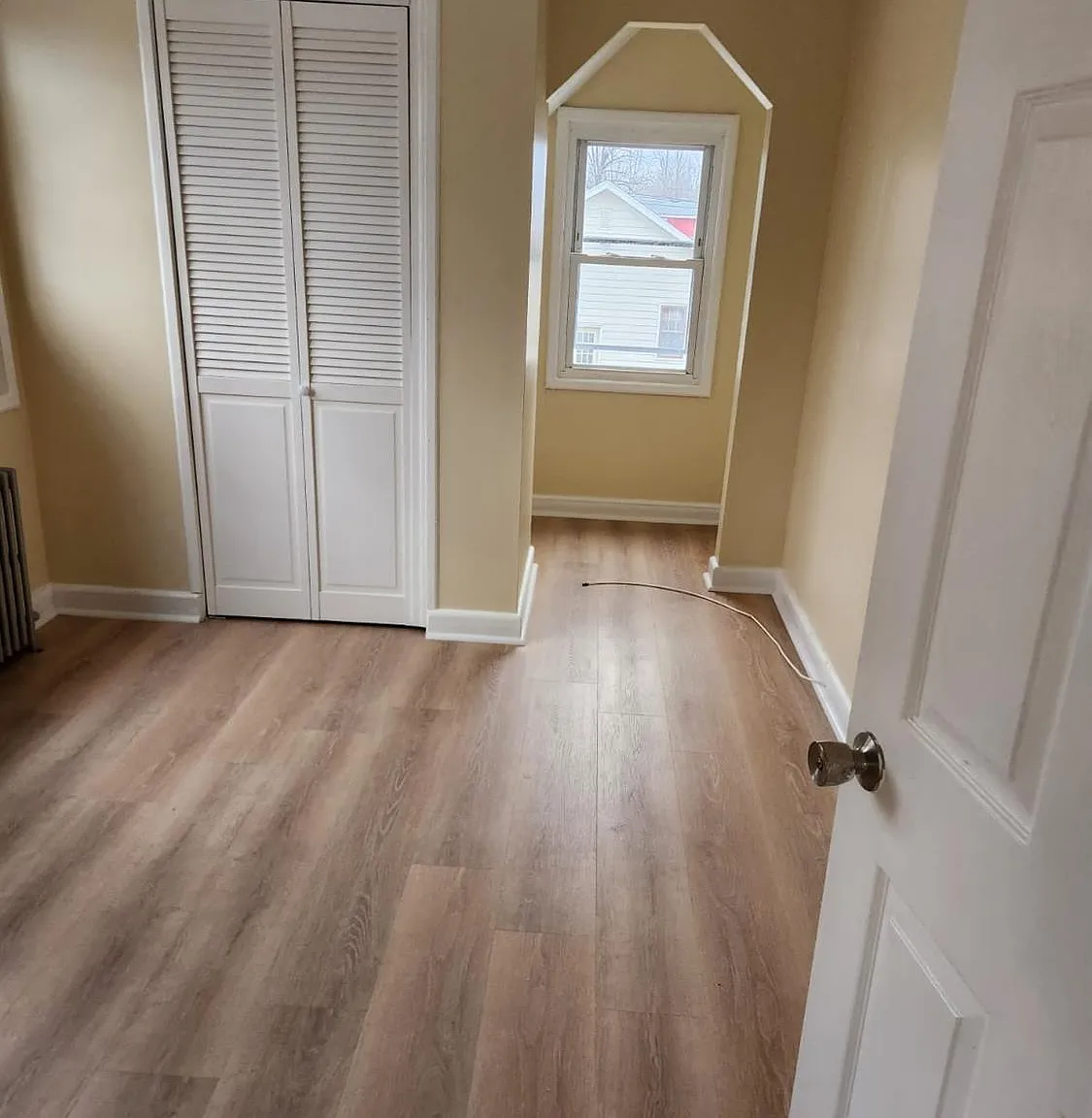 1 bed, 1.0 bath, 1306 sqft, $1,950 — Photo 2