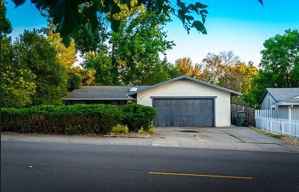 1st image of 8140 Kaula Dr