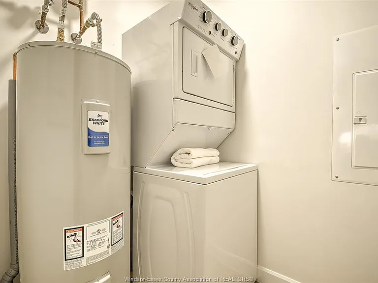 207 Brock St #319 — Photo 19