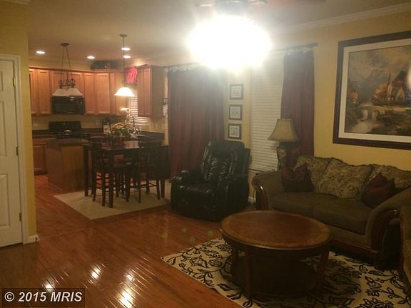 3rd image of 118 Vincent Dr