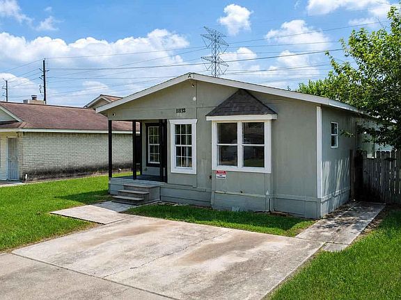 3rd image of 11822 Greenspark Ln