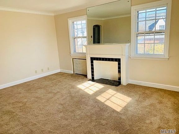 3rd image of 94 Iris Ave #2
