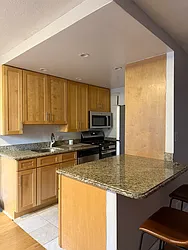 1655 Undercliff Avenue