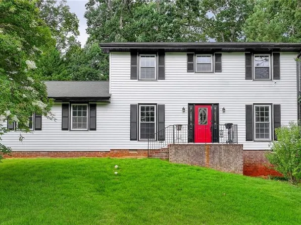 4756 Manly Ct, Stone Mountain, GA 30088