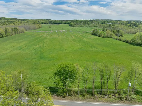 90 North Road, East Kingston, NH 03827