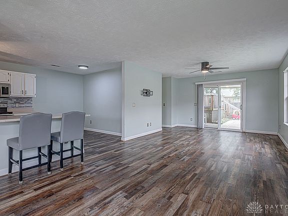5th image of 444 Peyton Dr
