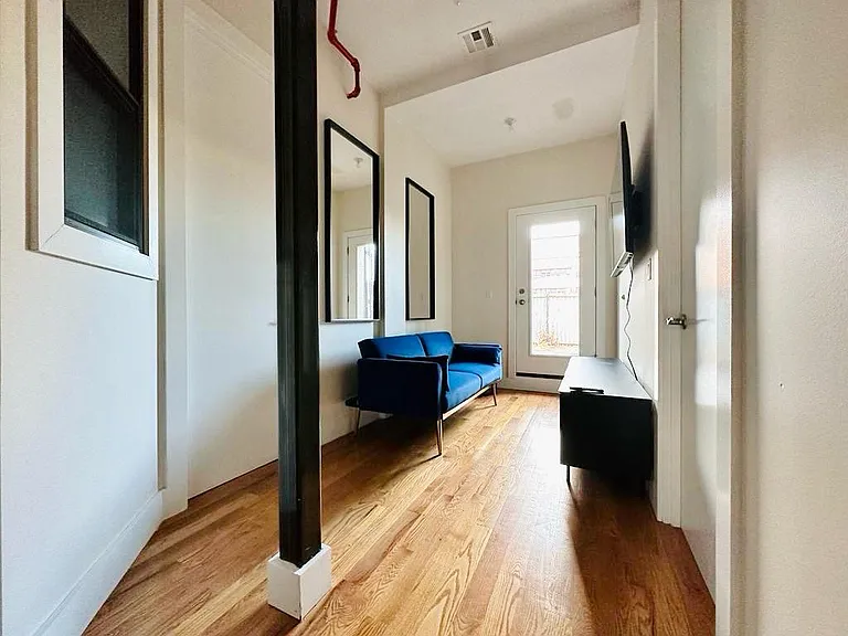 195 Menahan St #639 — Photo 7
