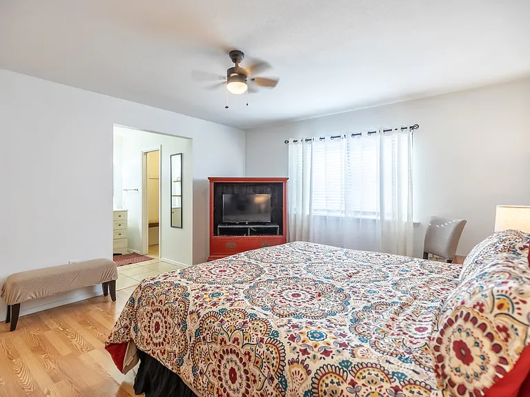 5725 Quail Run St — Photo 15