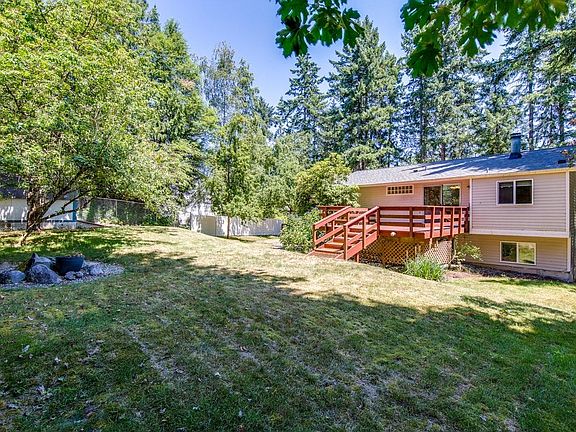 5th image of 4598 Basswood Ct SE