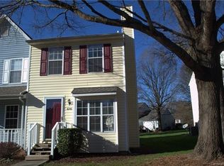 8246 Circle Tree Ln, Charlotte, NC 28277