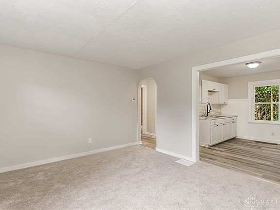 5th image of 4111 Jewell St
