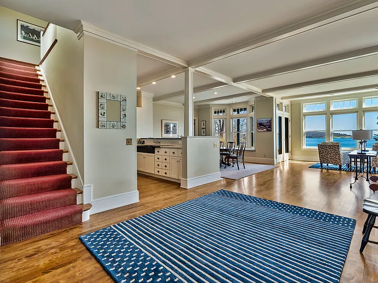 876 Shore Rd — Photo 37