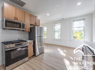 2301 N Leavitt St APT 3F, Chicago, IL 60647