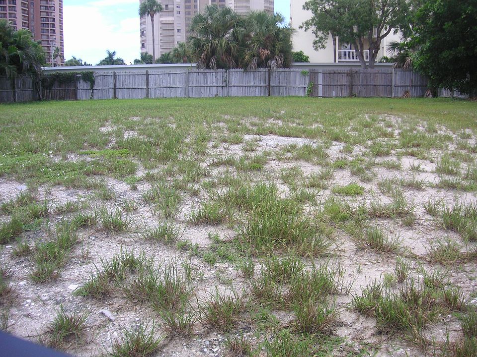 .20 acre lot. Walk to beach. Marco Is, FL