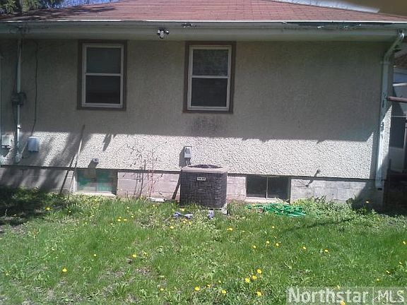 2nd image of 330 Burgess St