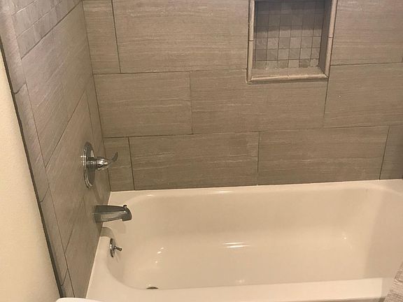 4th image of 7638 Comstock Ave APT A