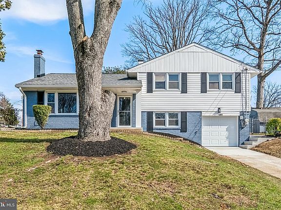 2nd image of 6301 Julian St