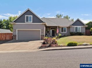 317 NW Ivy Ave, Dallas, OR 97338
