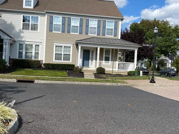 2 Old Mill Dr #2, Voorhees, NJ 08043