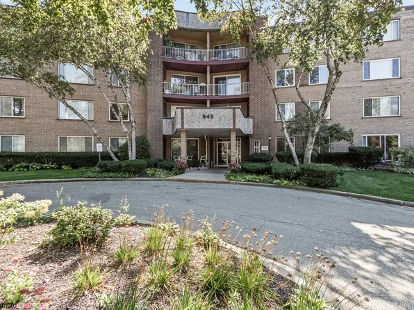 945 E Kenilworth Ave Unit 318, Palatine, IL 60074