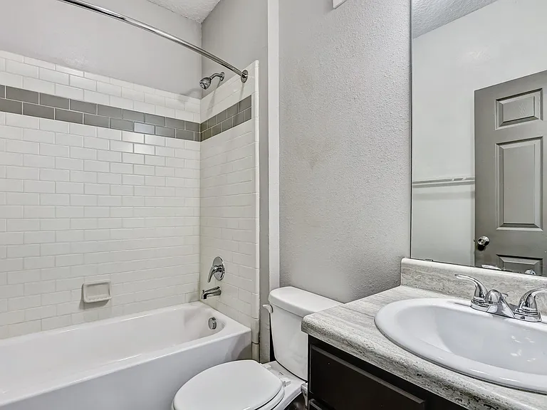 Villas at Park Avenue — Photo 84