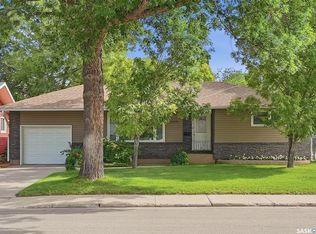 2809 Clarence Ave S, Saskatoon, SK S7J 1M7