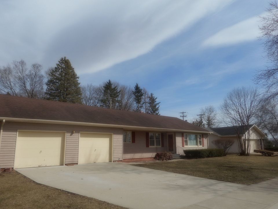 1st image of 75 Campus Ln