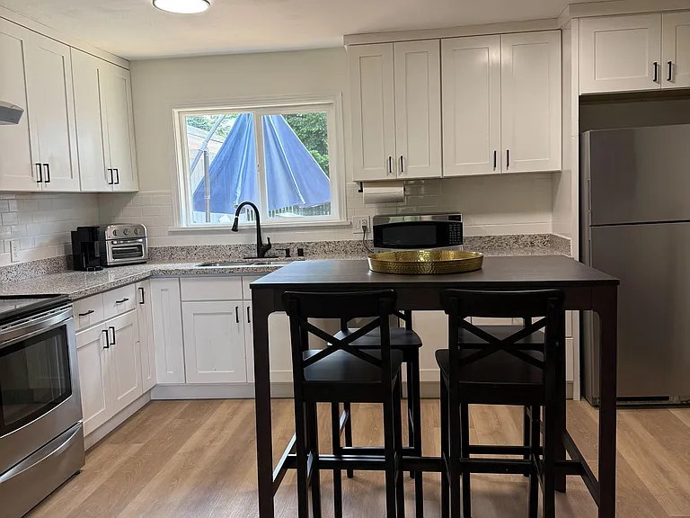 Barnes Ln S — Photo 4