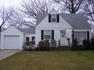 461 E 270th St, Euclid, OH