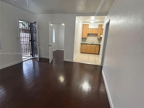 4th image of 1220 NE 110th Ter Trlr B