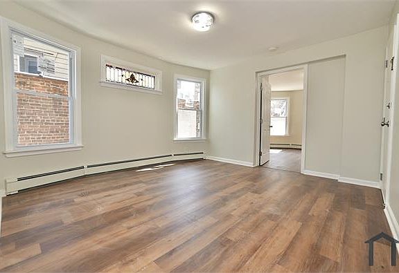 4th image of 100 William St APT 1