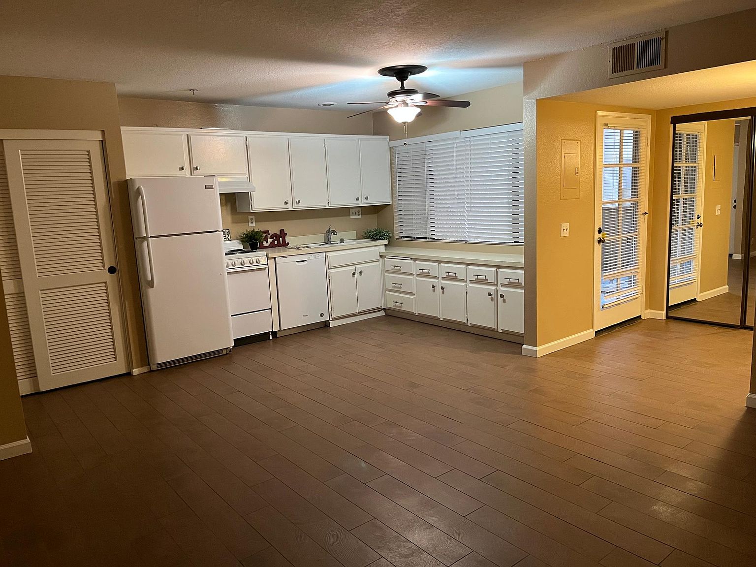 301 N Ford Ave APT 122, Fullerton, CA 92832 Zillow