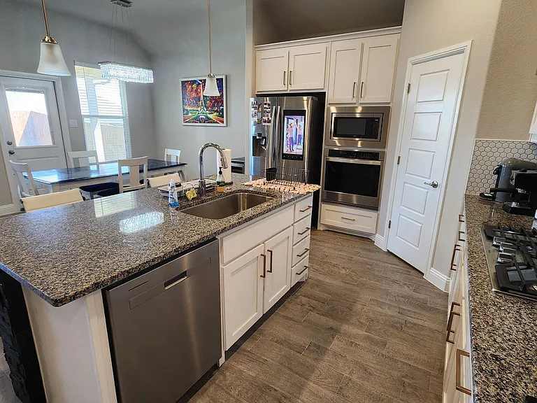 2221 Redwing Dr — Photo 25