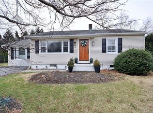 15 Cozy Hollow Rd, Danbury, CT 06811