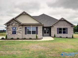 9055 Aberdeen W, Athens, AL 35611