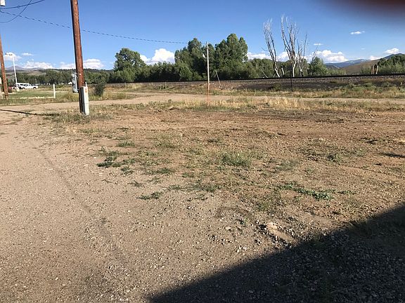 3rd image of 442 W Agate Ave
