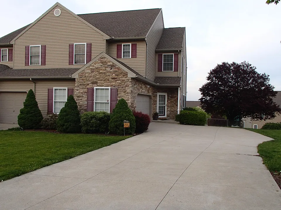 8330 Scenic View Dr