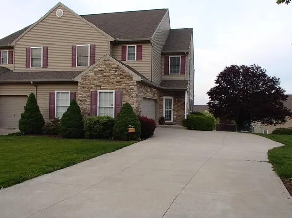 8330 Scenic View Dr, Breinigsville, PA 18031