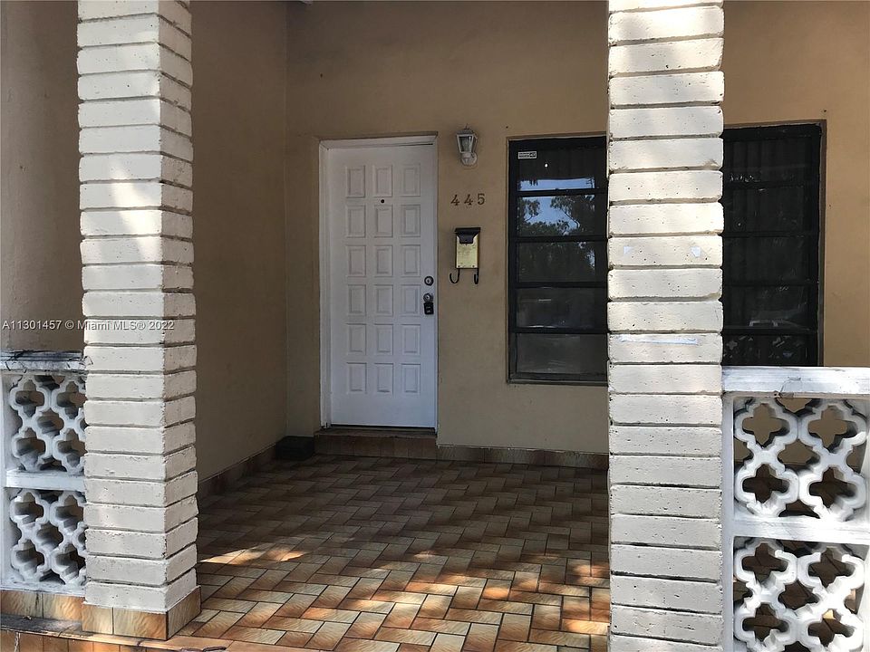 1st image of 445 NE 135th St Unit 445