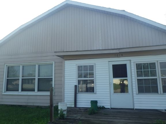 2nd image of 1614 N High St