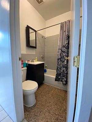 Rented by Aryeh Realty | media 7