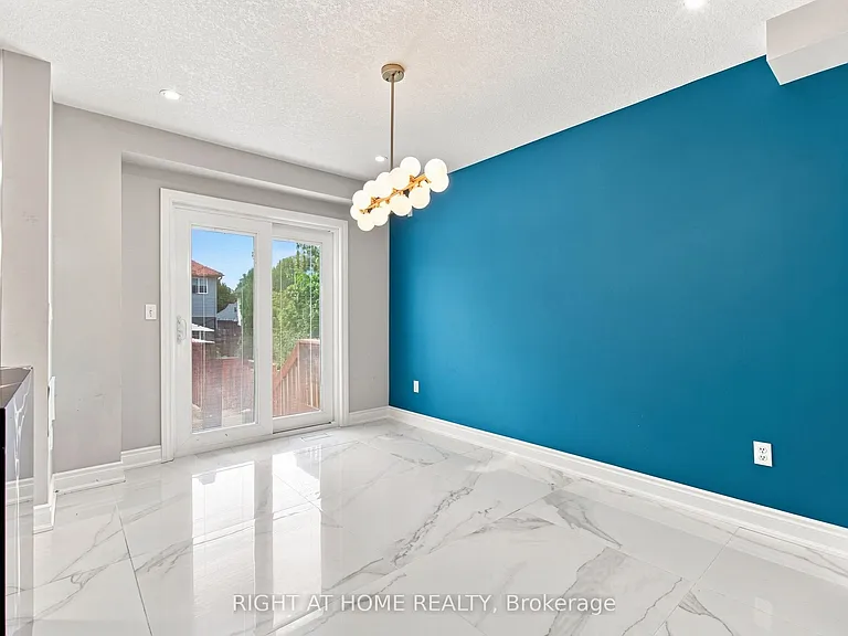 187 Clairfields Dr E — Photo 12