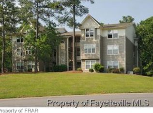1022 Wood Creek Dr APT 8, Fayetteville, NC 28314