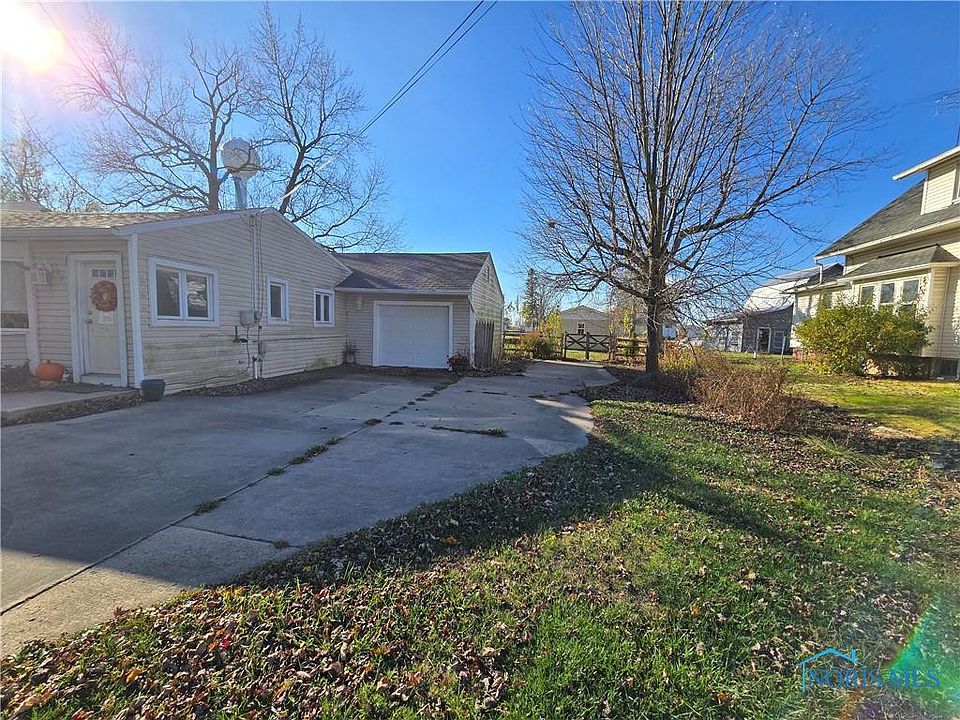 2nd image of 5831 N Berkey Southern Rd