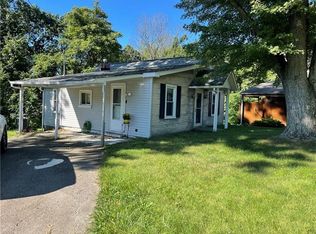 106 Center Grange Rd, Aliquippa, PA 15001