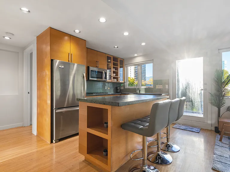 1540 Haro St — Photo 36