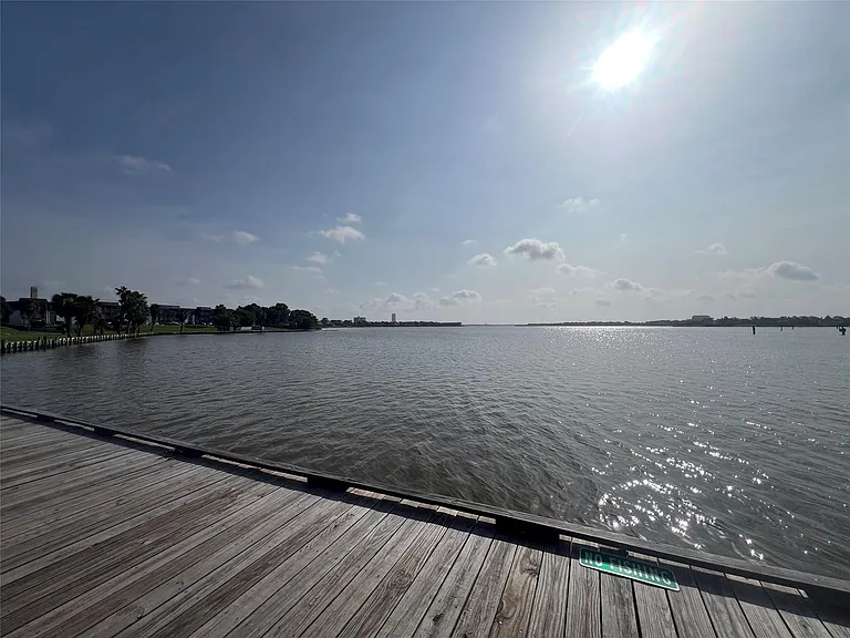 18326 Cape Bahamas Ln — Photo 11