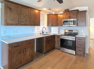 452 Umatilla Trl, Fort Myers Beach, FL 33931