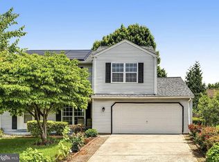 1611 Blacksmith Ln, Herndon, VA 20170