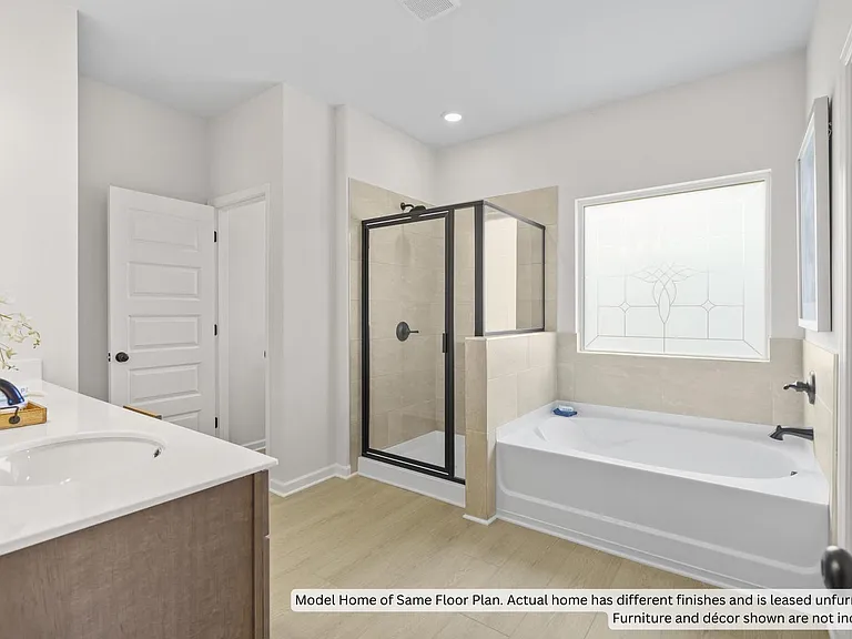 11053 Valmont Way — Photo 10